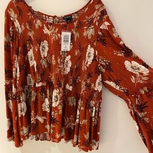 Torrid Floral Flare Sleeve Peplum Top Size 3 22/24